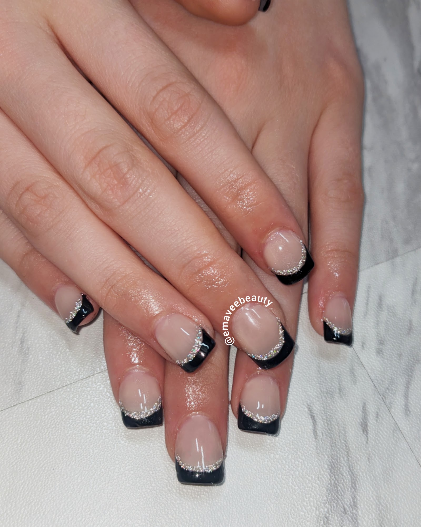 Ema V Beauty nail photo 3